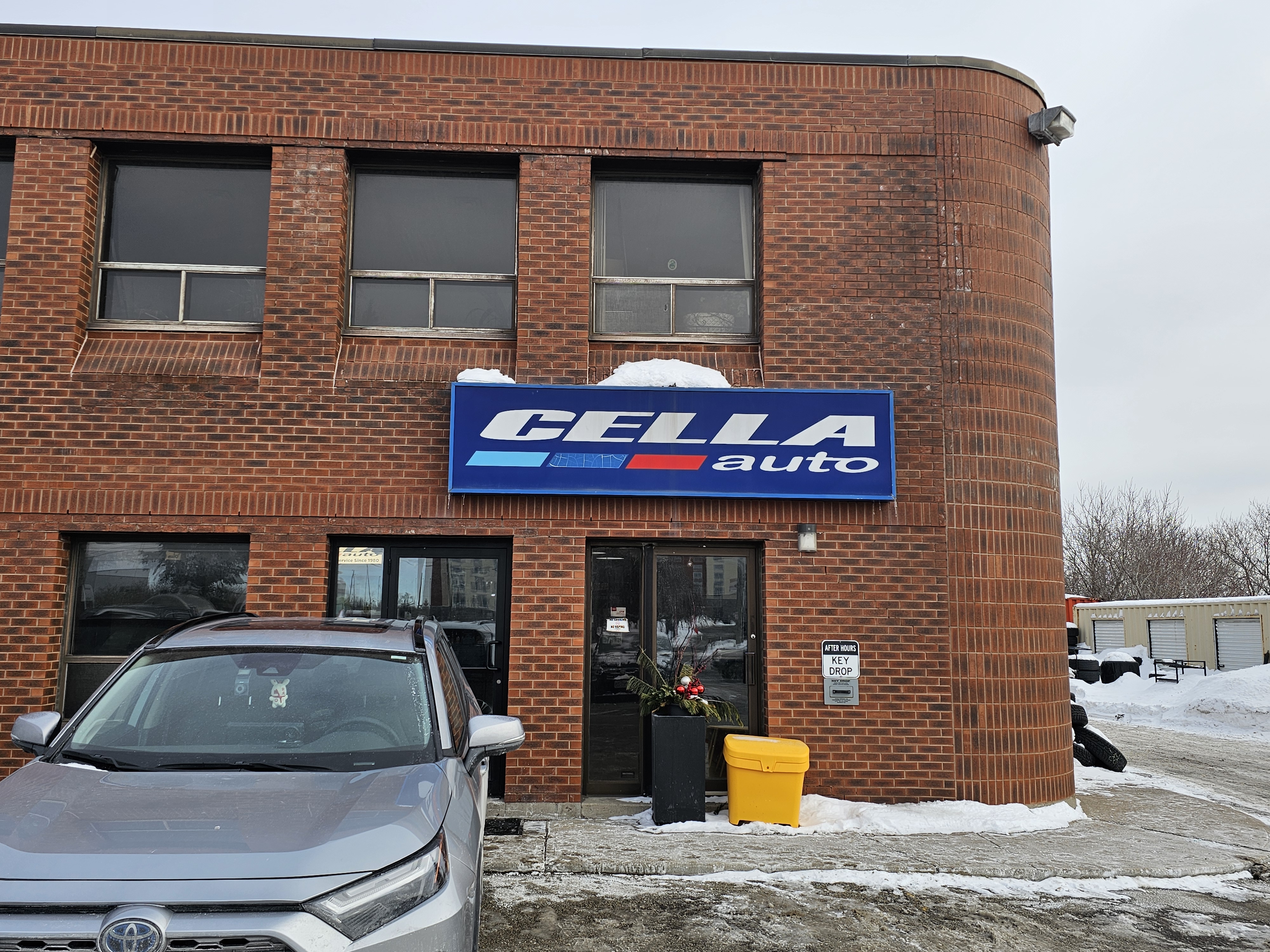 Cella Auto storefront